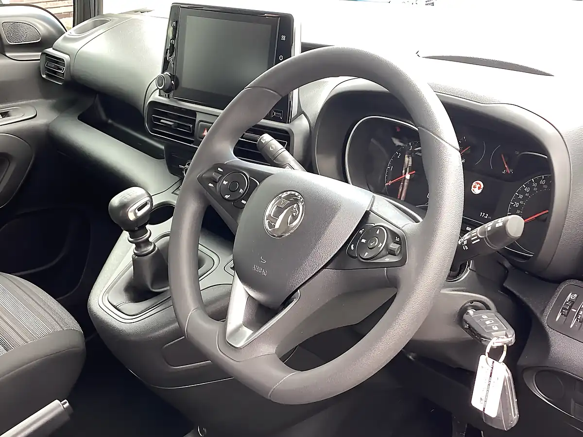Used 2021 Vauxhall Combo Life Energy Grey - Interior and Exterior details 6