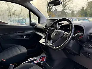 Used 2021 Vauxhall Combo Life Se Black Pearl - Interior and Exterior details 13