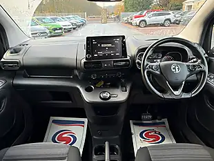 Used 2021 Vauxhall Combo Life Se Black Pearl - Interior and Exterior details 18