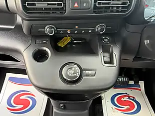 Used 2021 Vauxhall Combo Life Se Black Pearl - Interior and Exterior details 19