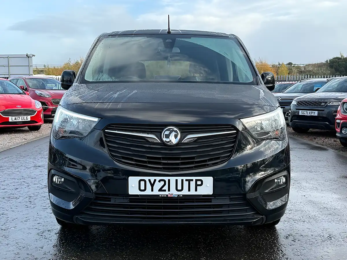 Used 2021 Vauxhall Combo Life Se Black Pearl - Interior and Exterior details 2