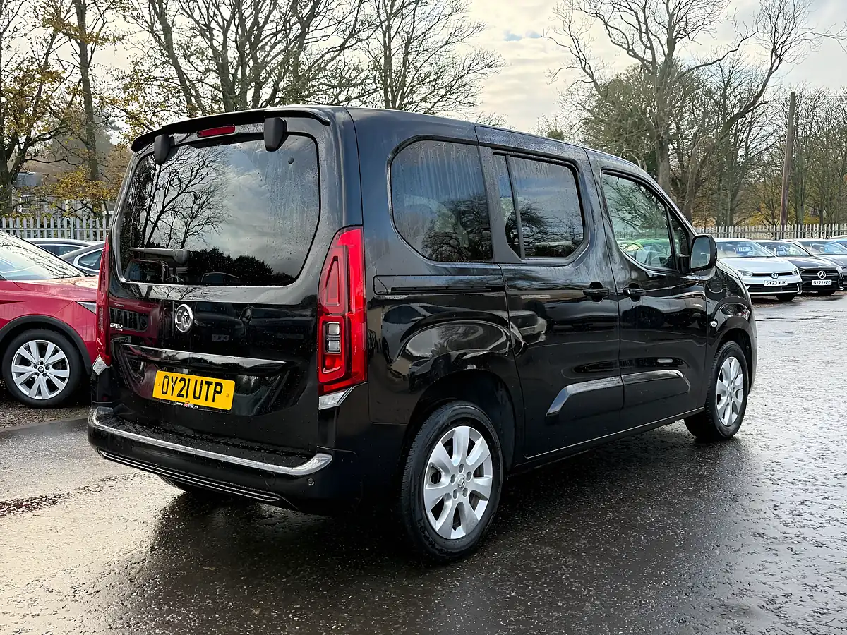 Used 2021 Vauxhall Combo Life Se Black Pearl - Interior and Exterior details 5