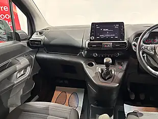 Used 2021 Vauxhall Combo Life Se Onyx Black - Interior and Exterior details 19