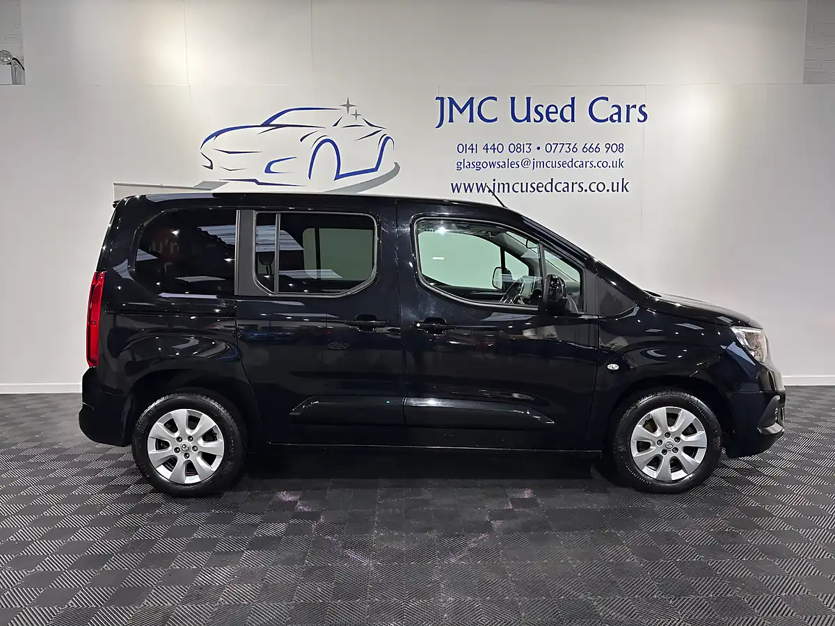 Used 2021 Vauxhall Combo Life Se Onyx Black - Interior and Exterior details 5