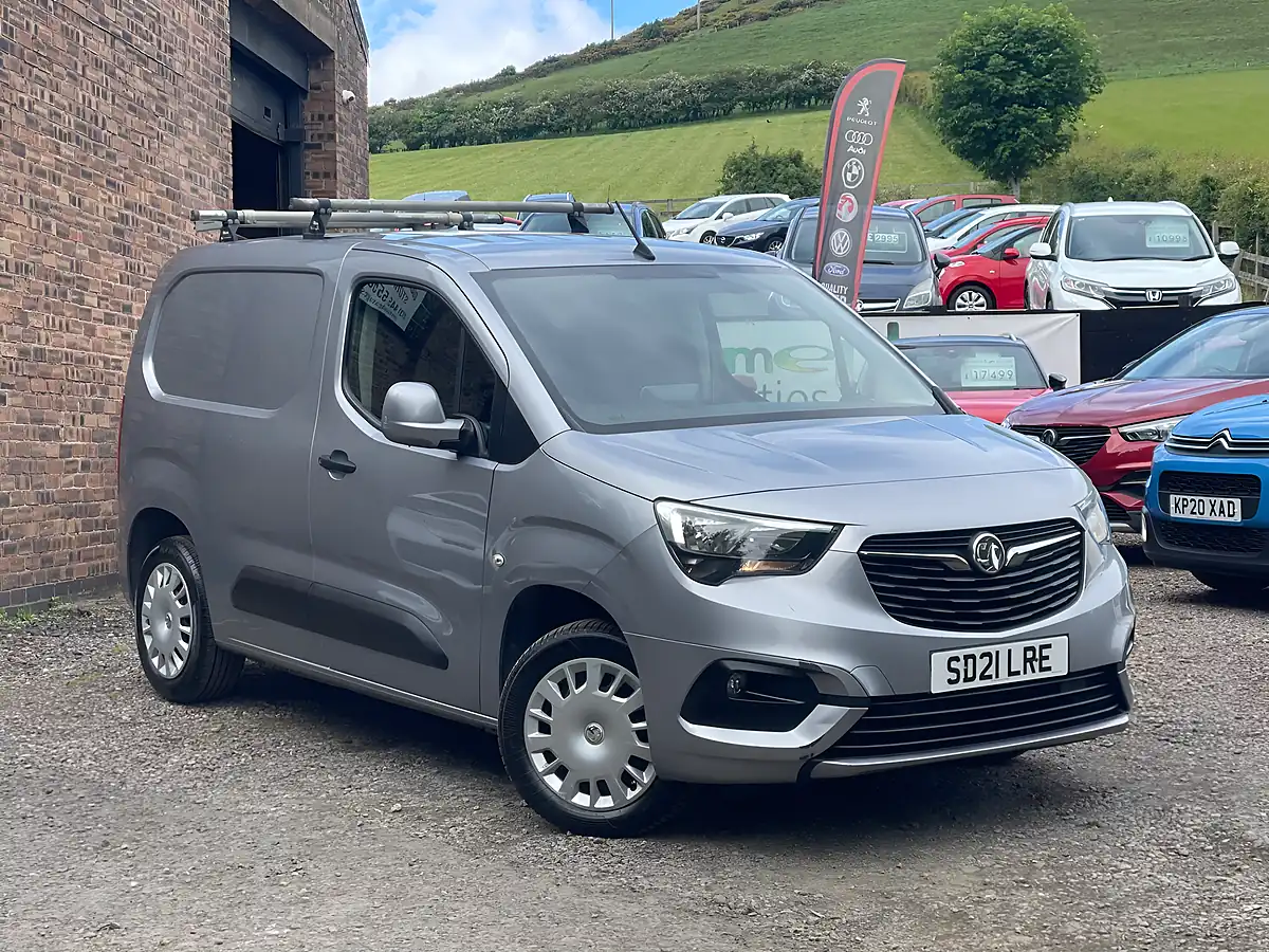 Used 2021 Vauxhall Combo Sportive Grey - Front View