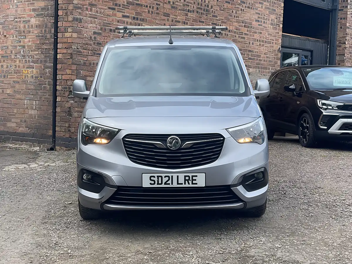 Used 2021 Vauxhall Combo Sportive Grey - Interior and Exterior details 2