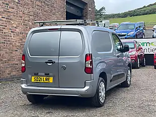 Used 2021 Vauxhall Combo Sportive Grey - Interior and Exterior details 4