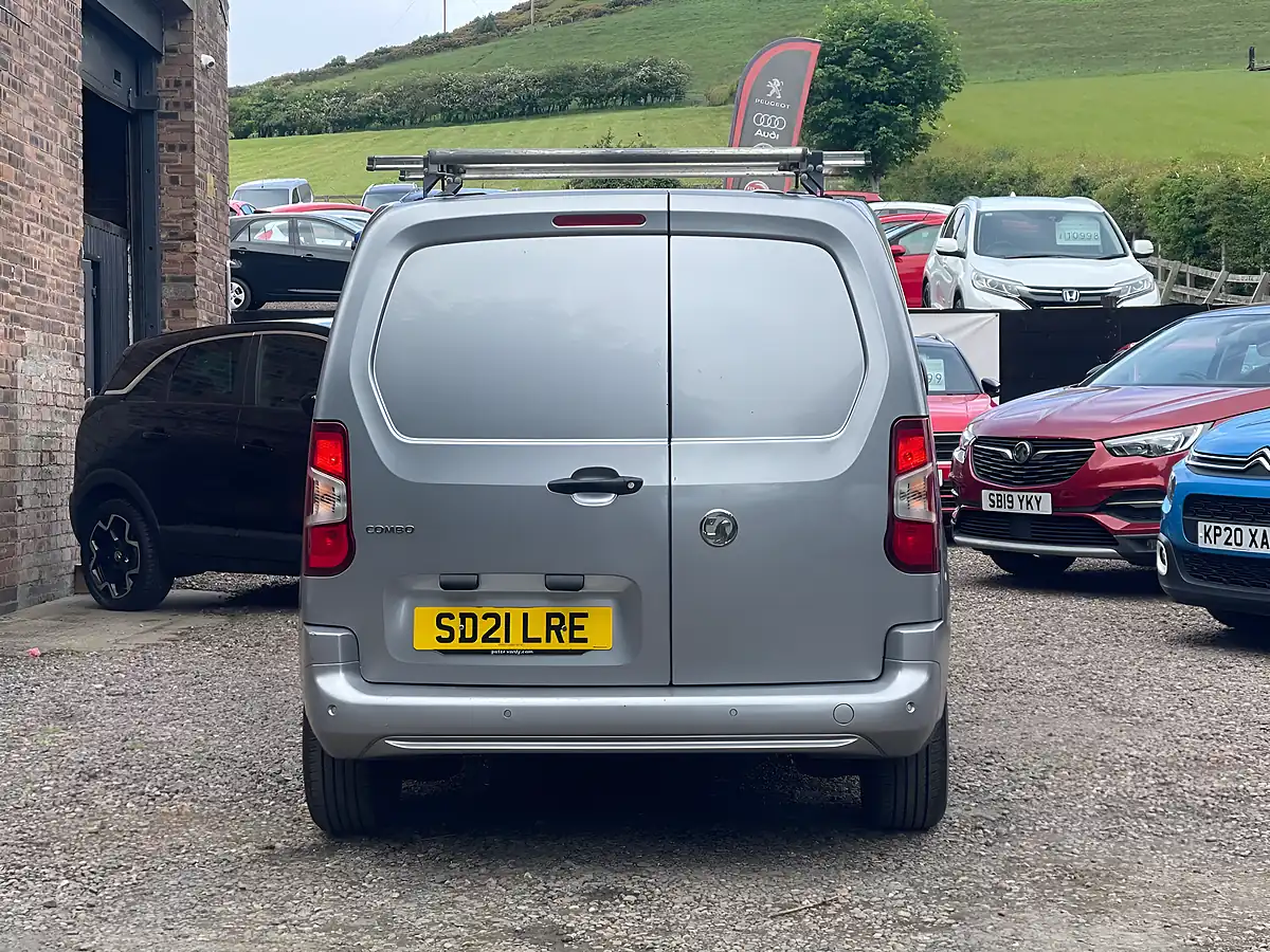Used 2021 Vauxhall Combo Sportive Grey - Interior and Exterior details 5