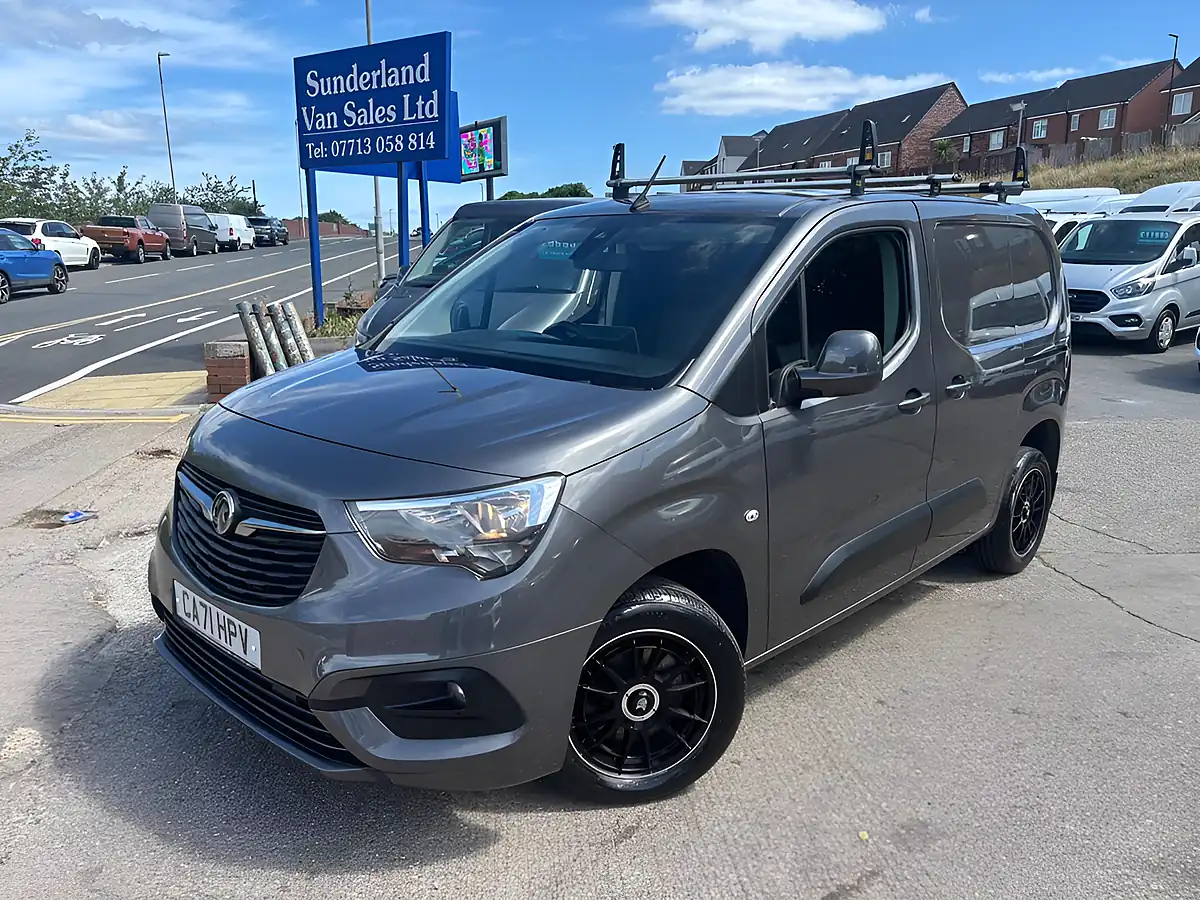 Used 2021 Vauxhall Combo Sportive Grey - Front View