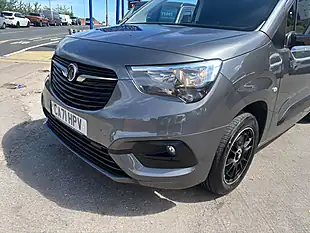 Used 2021 Vauxhall Combo Sportive Grey - Interior and Exterior details 7