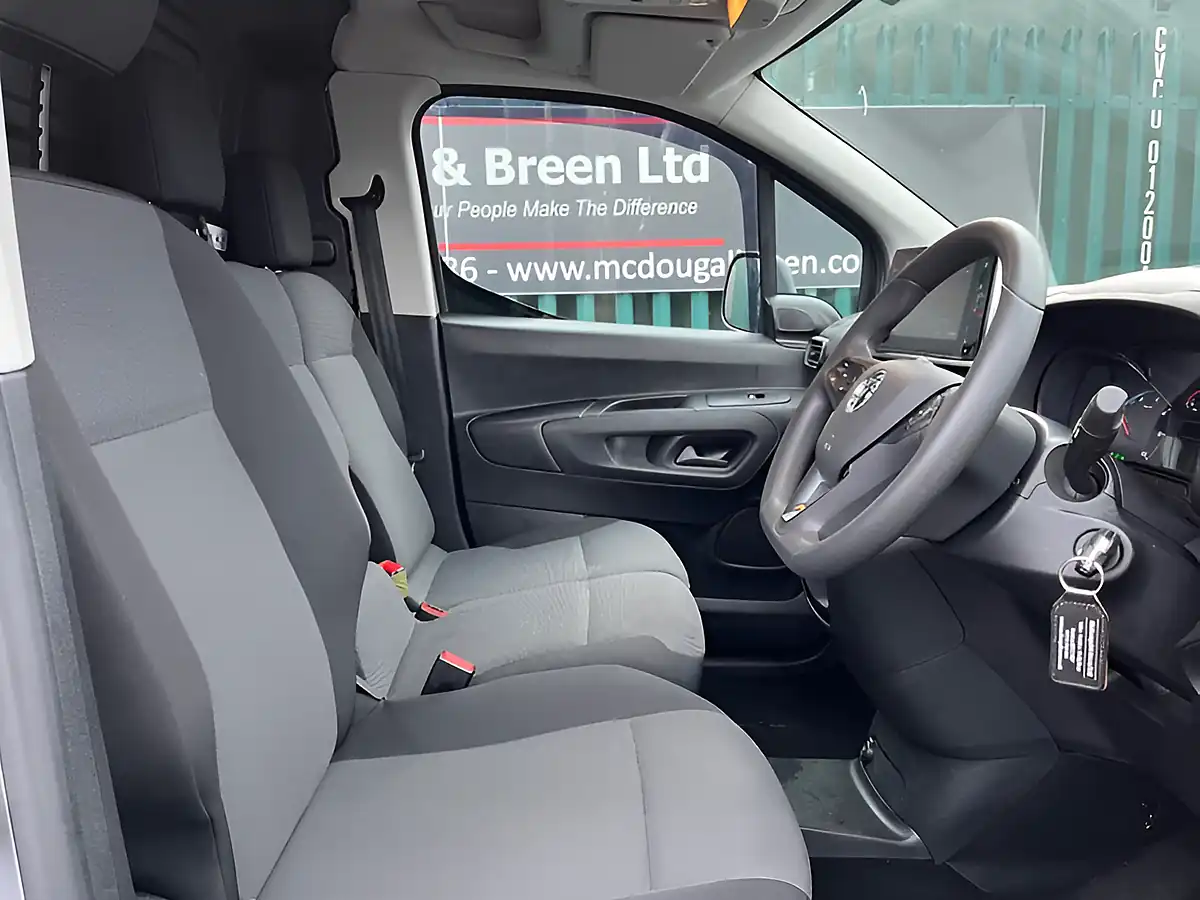 Used 2021 Vauxhall Combo Sportive Grey - Interior and Exterior details 13