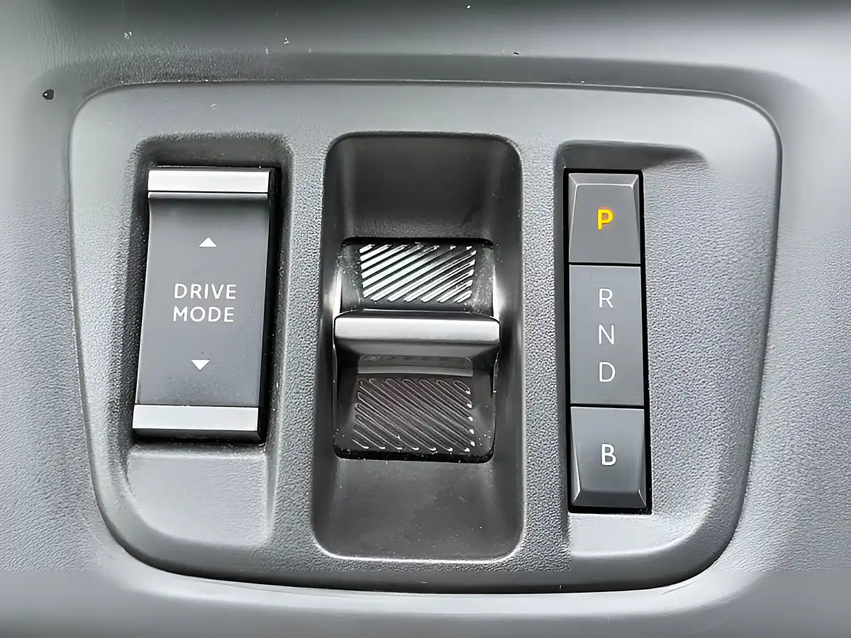 Used 2021 Vauxhall Combo Sportive Grey - Interior and Exterior details 17