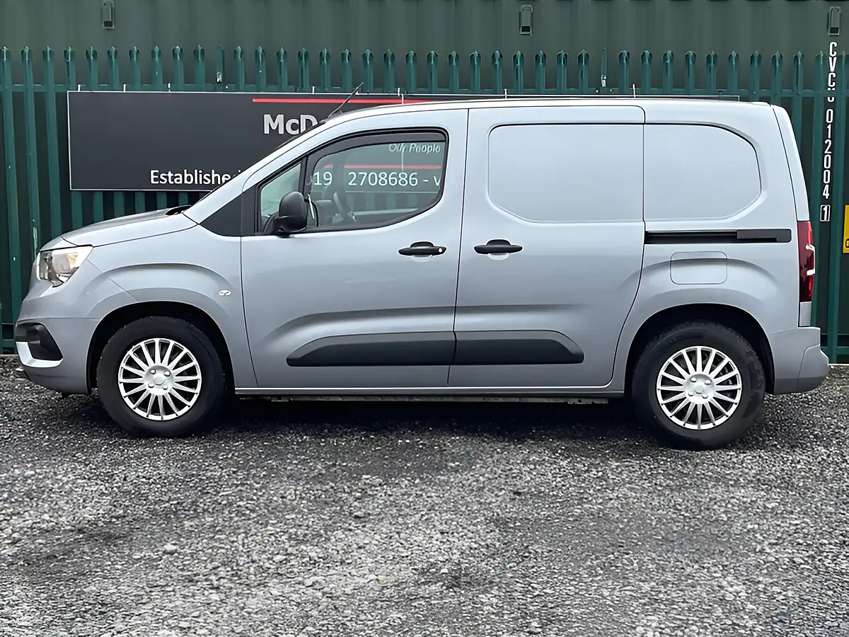 Used 2021 Vauxhall Combo Sportive Grey - Interior and Exterior details 2