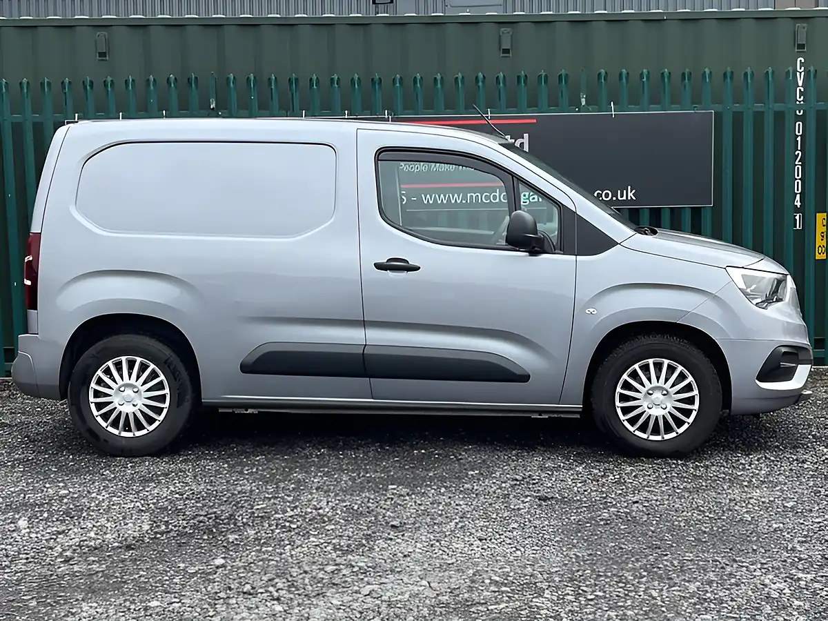 Used 2021 Vauxhall Combo Sportive Grey - Interior and Exterior details 6