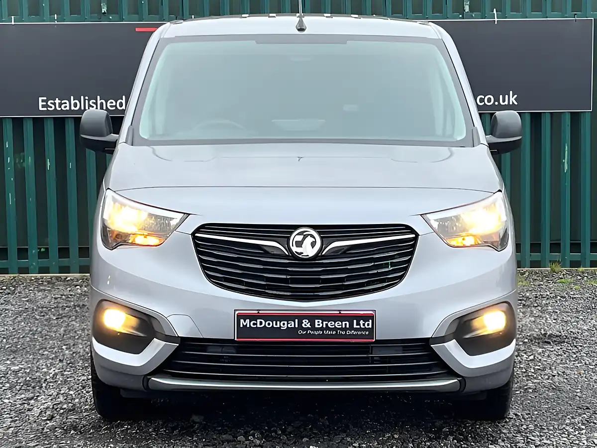 Used 2021 Vauxhall Combo Sportive Grey - Interior and Exterior details 8