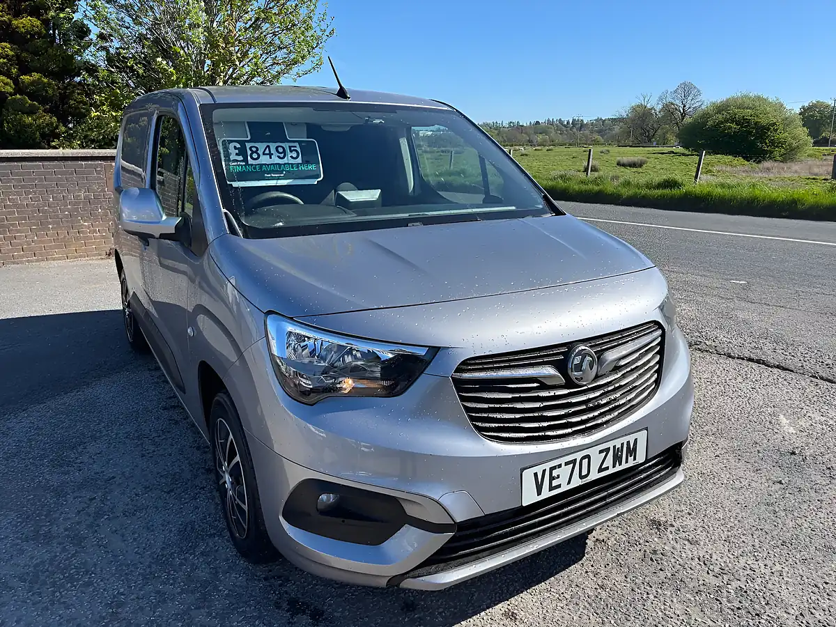 Used 2021 Vauxhall Combo Sportive Grey - Front View