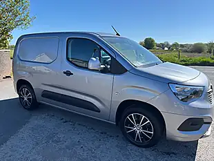 Used 2021 Vauxhall Combo Sportive Grey - Interior and Exterior details 2
