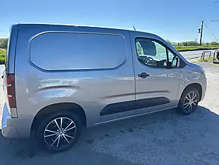 Used 2021 Vauxhall Combo Sportive Grey - Interior and Exterior details 3