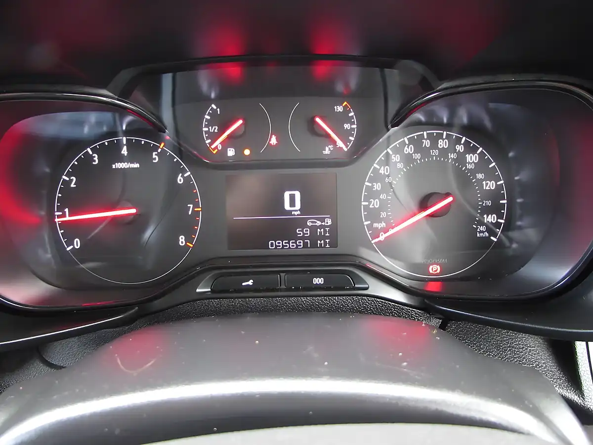 Used 2021 Vauxhall Combo Sportive L1 H1 White - Interior and Exterior details 14