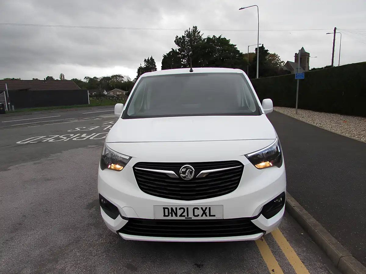Used 2021 Vauxhall Combo Sportive L1 H1 White - Interior and Exterior details 2