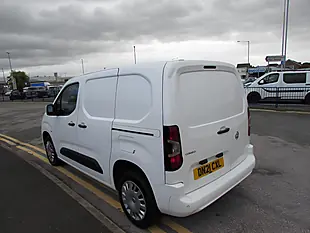 Used 2021 Vauxhall Combo Sportive L1 H1 White - Interior and Exterior details 5