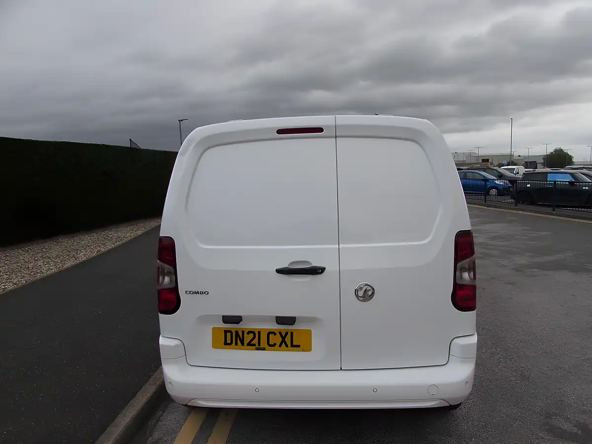 Used 2021 Vauxhall Combo Sportive L1 H1 White - Interior and Exterior details 6
