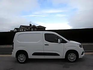 Used 2021 Vauxhall Combo Sportive L1 H1 White - Interior and Exterior details 8