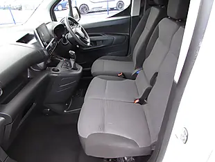 Used 2021 Vauxhall Combo Sportive L1 H1 White - Interior and Exterior details 9