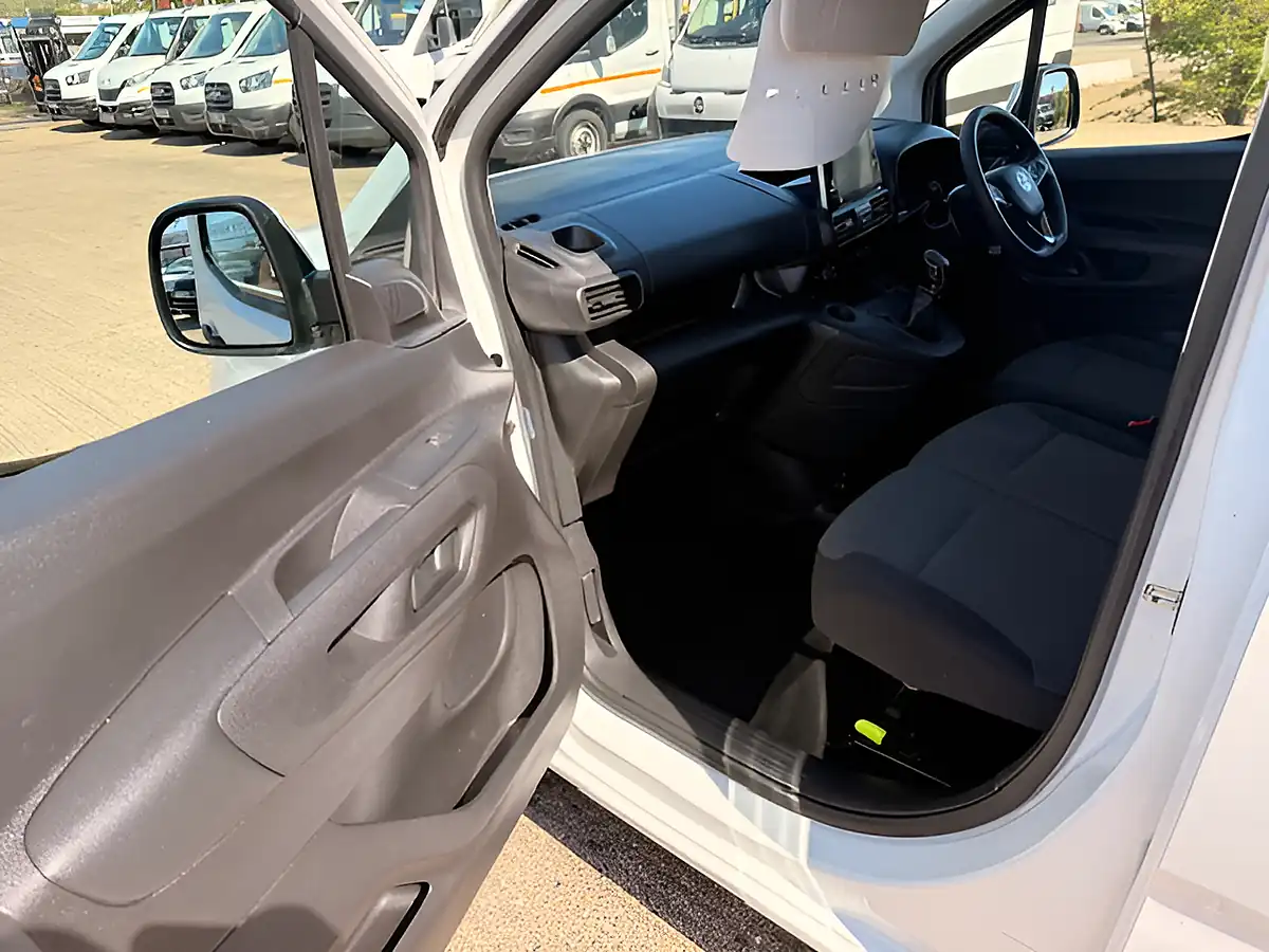Used 2021 Vauxhall Combo Sportive L1 Swb White - Interior and Exterior details 13