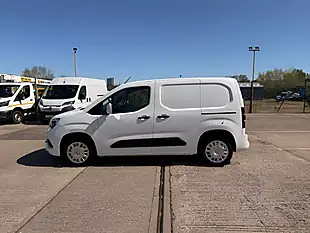 Used 2021 Vauxhall Combo Sportive L1 Swb White - Interior and Exterior details 7