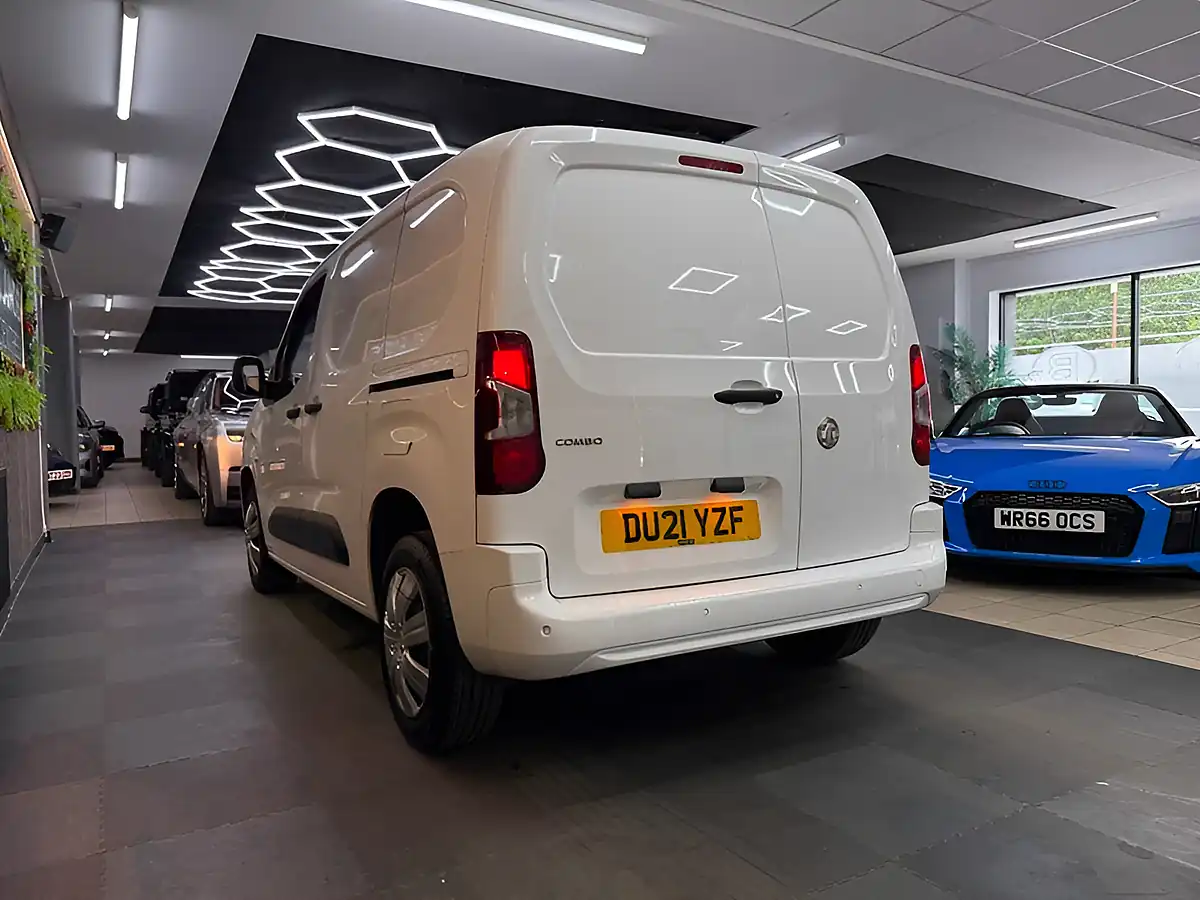 Used 2021 Vauxhall Combo Sportive S/S White - Interior and Exterior details 10