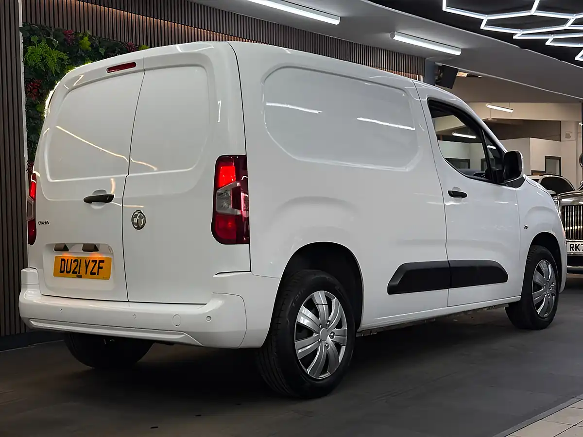 Used 2021 Vauxhall Combo Sportive S/S White - Interior and Exterior details 18