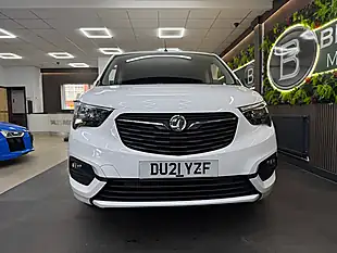 Used 2021 Vauxhall Combo Sportive S/S White - Interior and Exterior details 4