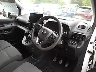 Used 2021 Vauxhall Combo Sportive White - Interior and Exterior details 12