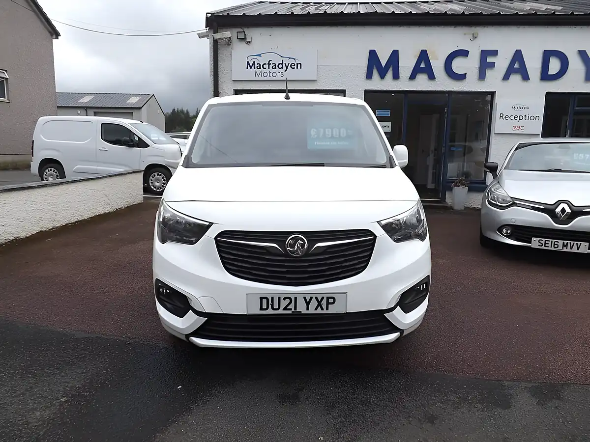 Used 2021 Vauxhall Combo Sportive White - Interior and Exterior details 2