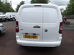 Used 2021 Vauxhall Combo Sportive White - Interior and Exterior details 7
