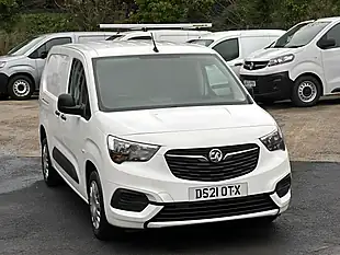 Used 2021 Vauxhall Combo Sportive White - Interior and Exterior details 2