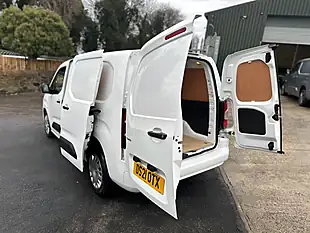 Used 2021 Vauxhall Combo Sportive White - Interior and Exterior details 8
