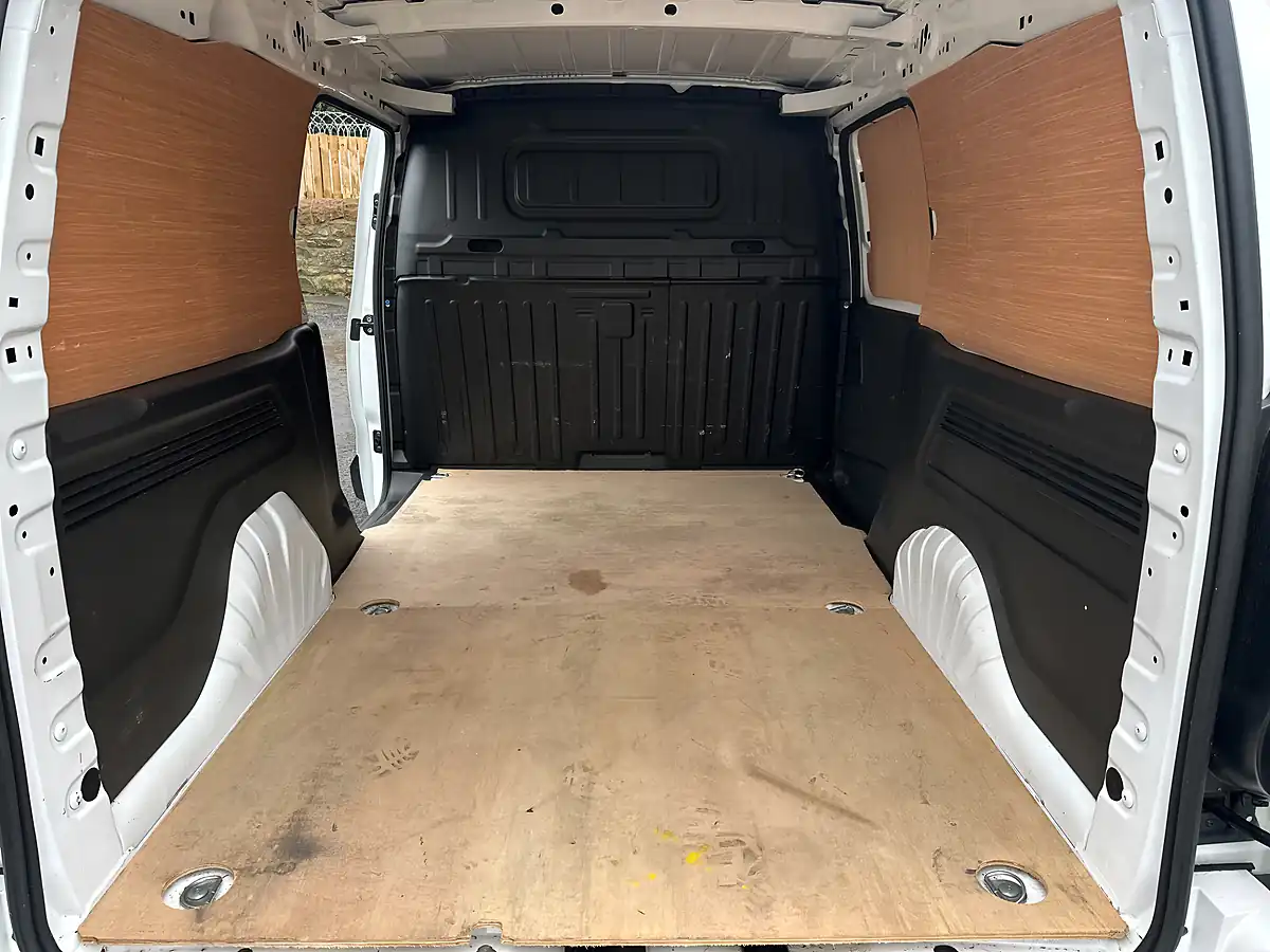 Used 2021 Vauxhall Combo Sportive White - Interior and Exterior details 9