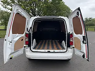 Used 2021 Vauxhall Combo Sportive White - Interior and Exterior details 10