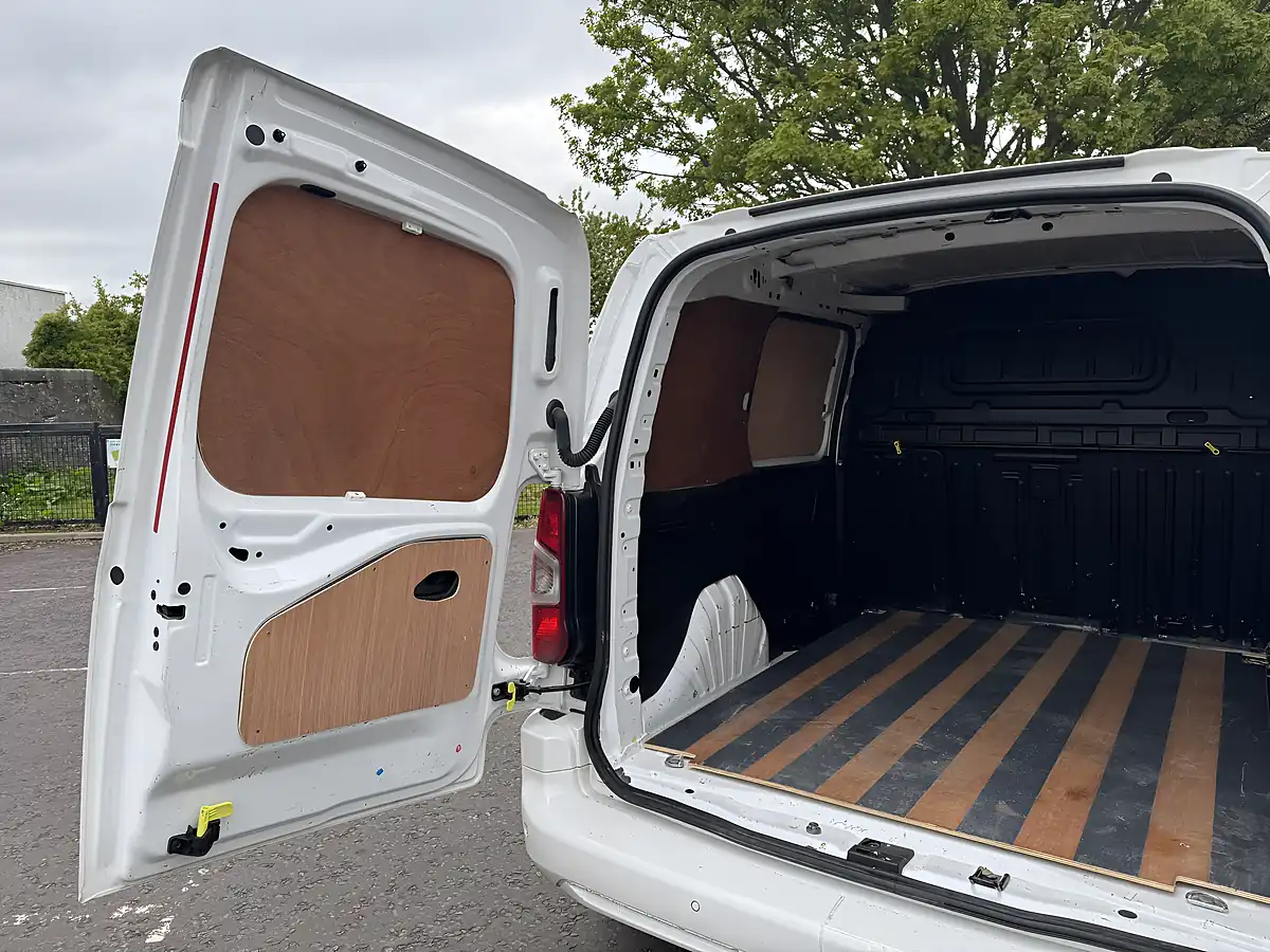 Used 2021 Vauxhall Combo Sportive White - Interior and Exterior details 11