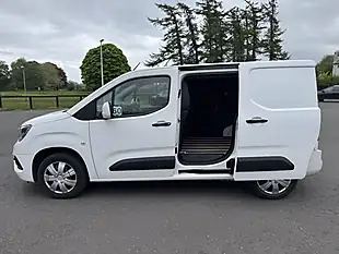 Used 2021 Vauxhall Combo Sportive White - Interior and Exterior details 13