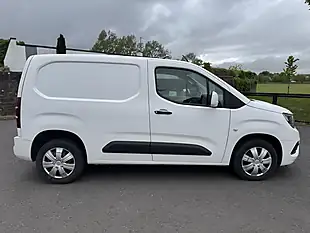 Used 2021 Vauxhall Combo Sportive White - Interior and Exterior details 9