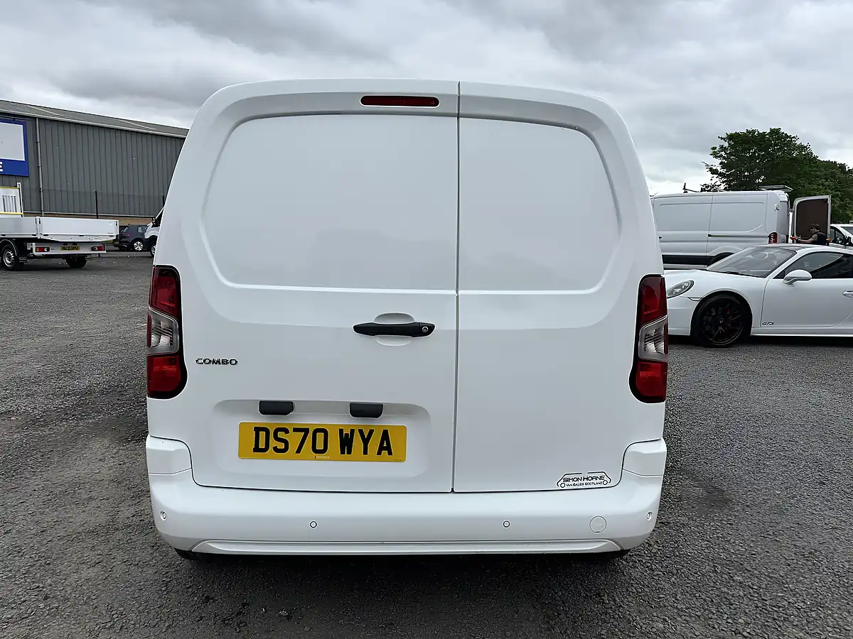 Used 2021 Vauxhall Combo Sportive White - Interior and Exterior details 6