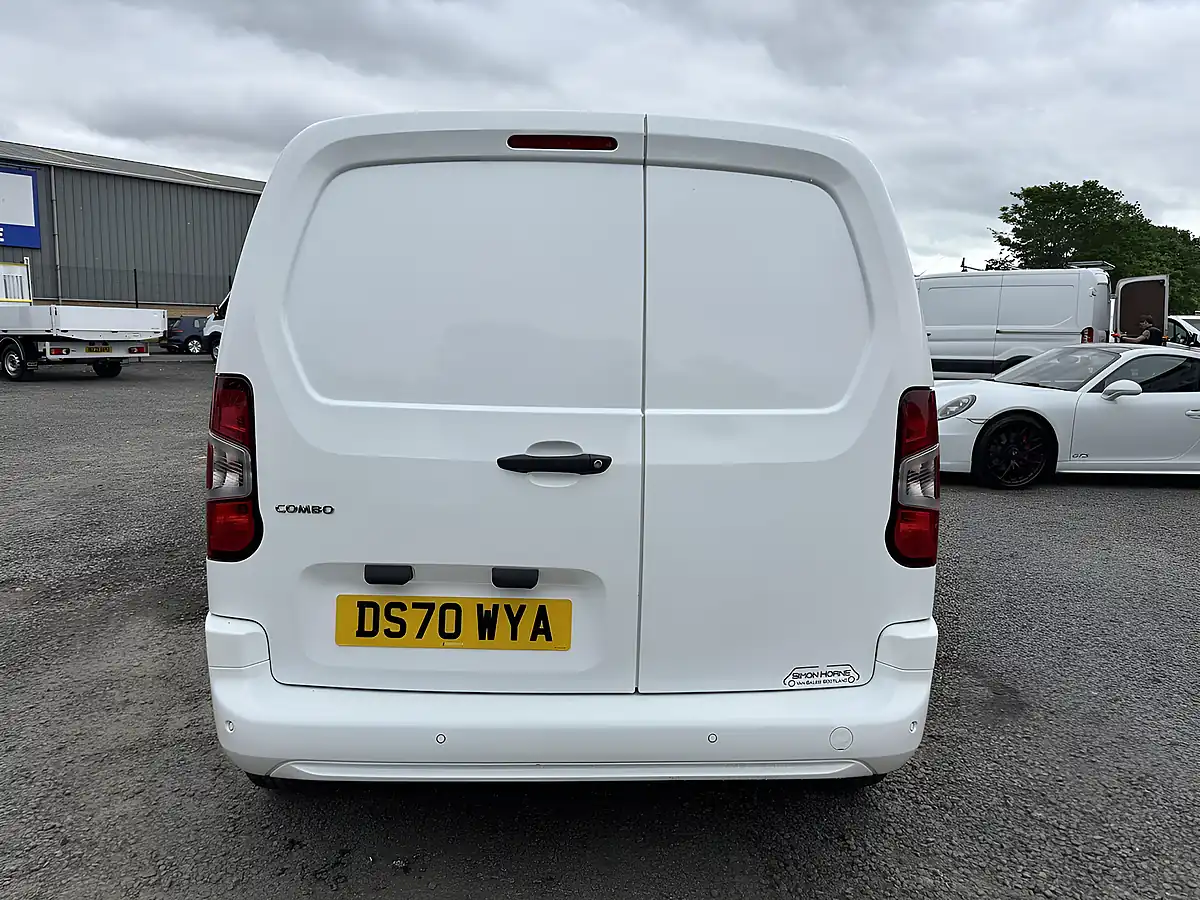 Used 2021 Vauxhall Combo Sportive White - Interior and Exterior details 6