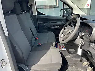 Used 2021 Vauxhall Combo Sportive White - Interior and Exterior details 12