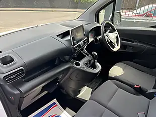 Used 2021 Vauxhall Combo Sportive White - Interior and Exterior details 13