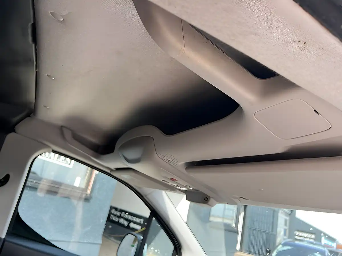Used 2021 Vauxhall Combo Sportive White - Interior and Exterior details 16