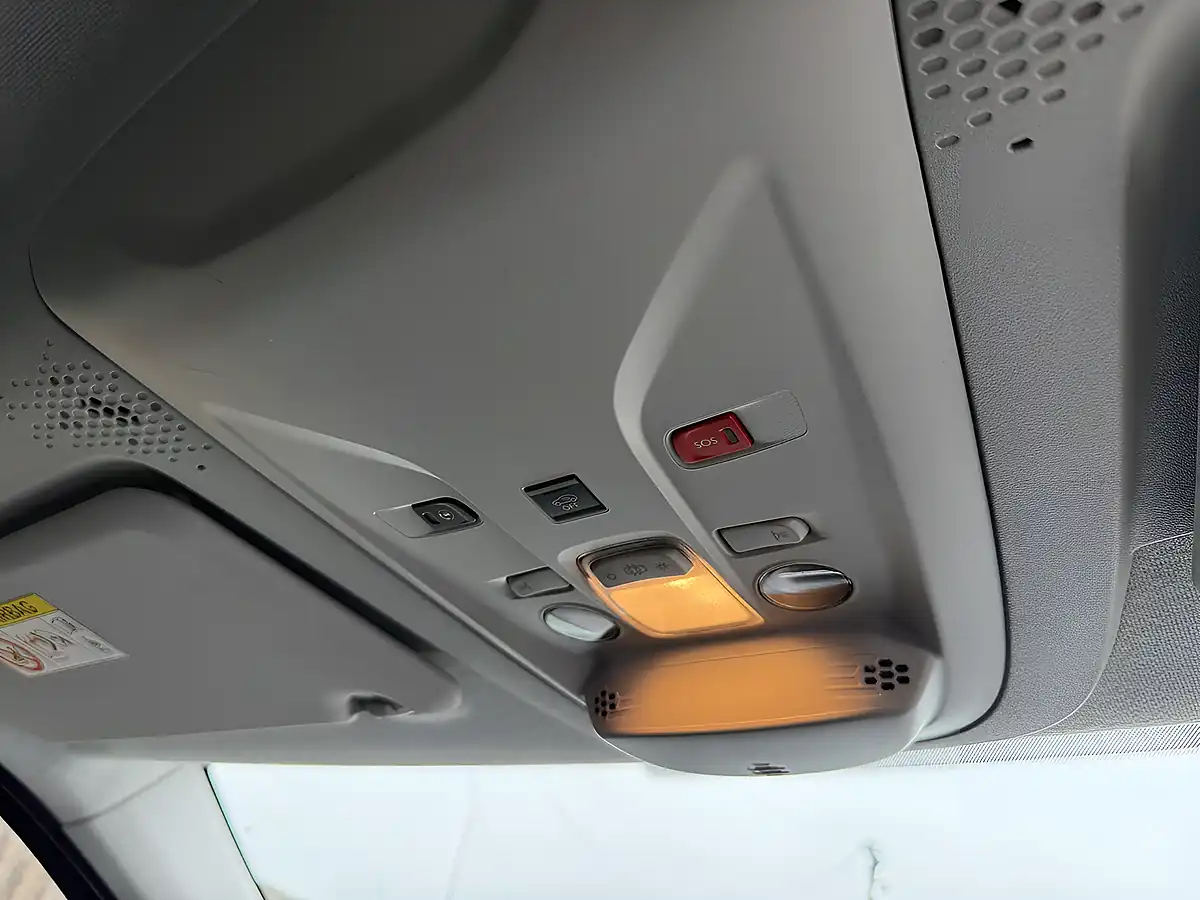 Used 2021 Vauxhall Combo Sportive White - Interior and Exterior details 20