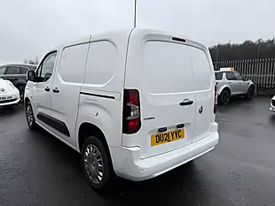 Used 2021 Vauxhall Combo Sportive White - Interior and Exterior details 5